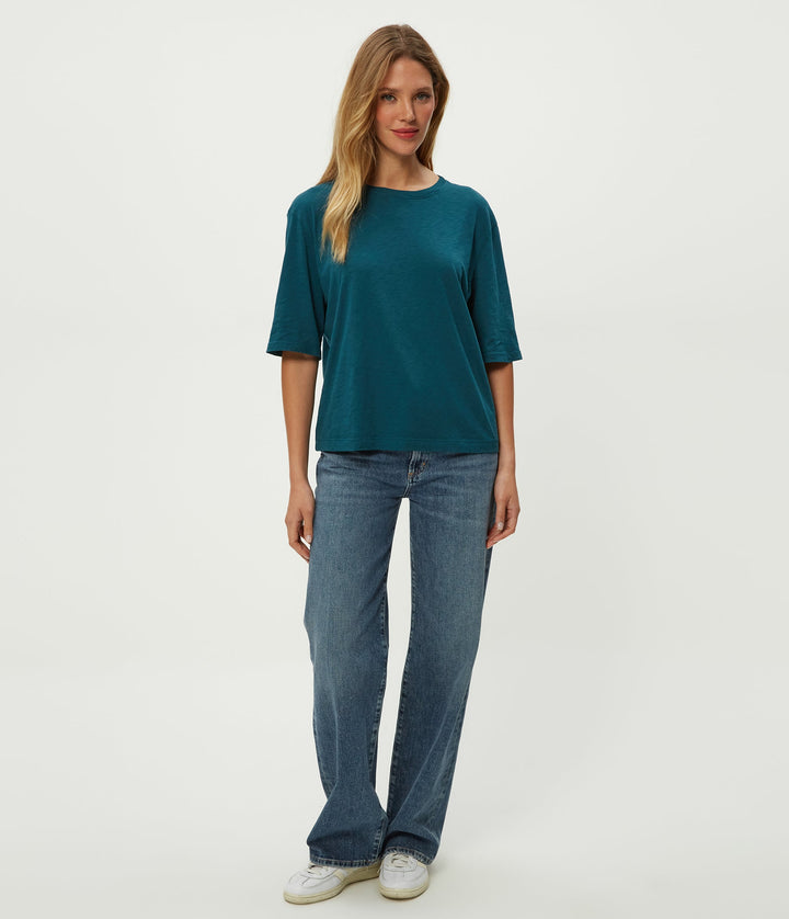 Reid Oversized Crew in Rainforest