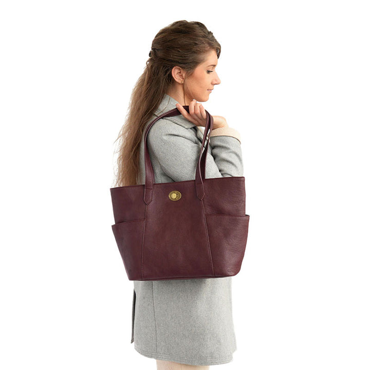 Judy Turn Lock Tote Bordeaux