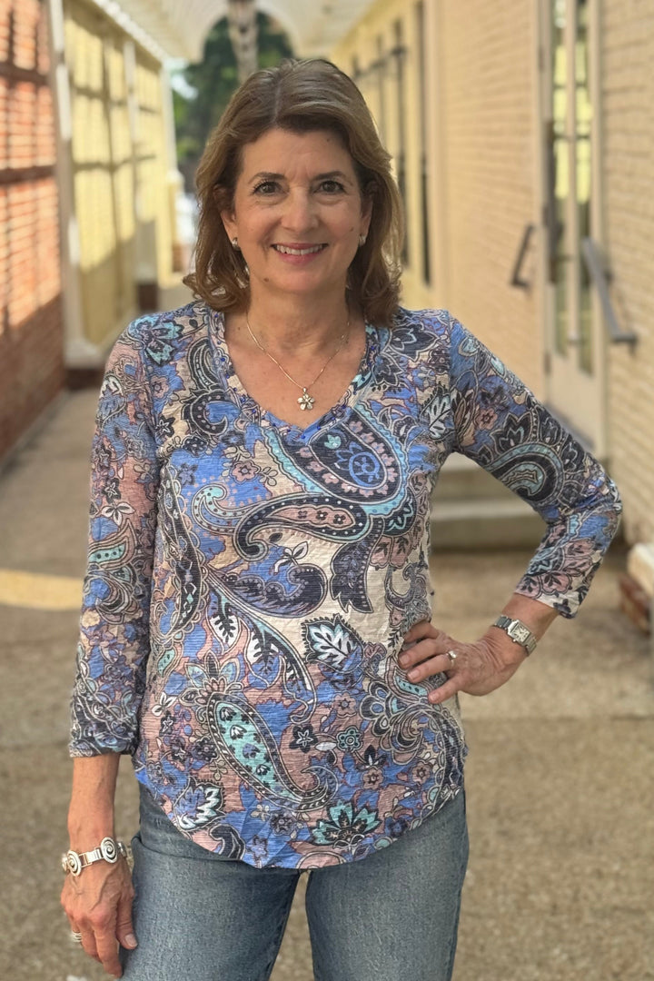 3/4 V-Neck in Paisley