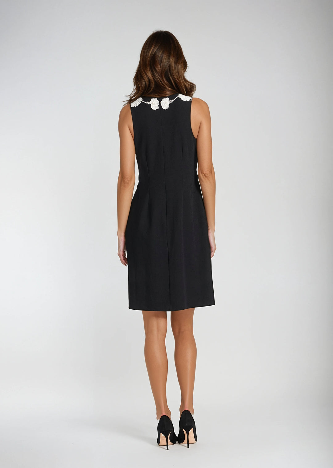 STRETCH CREPE SHIFT DRESS WITH APPLIQUE FLOWERS AND VINE