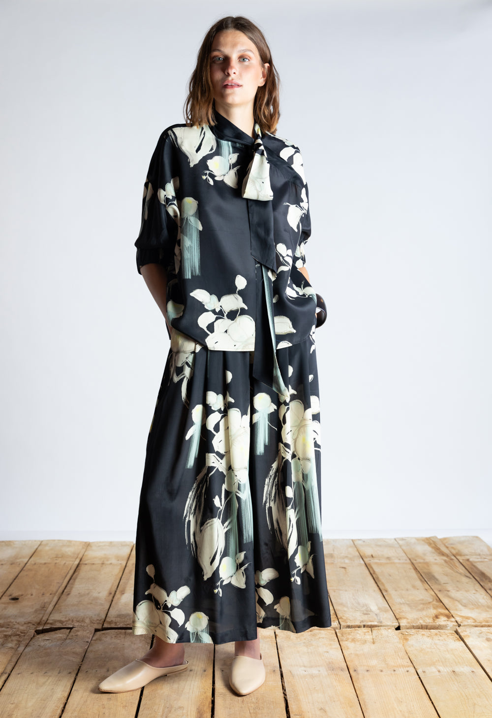 Floral Flowy Trousers Black