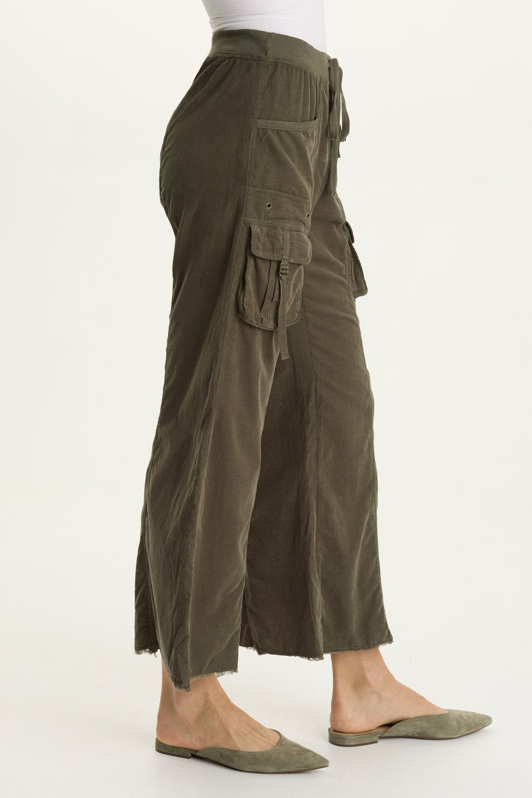 Heta Corduroy Wide-Leg Drawstring Cargo Pant