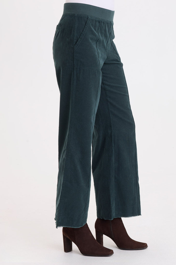 Hadrian Pintuck Corduroy Pant Ivy