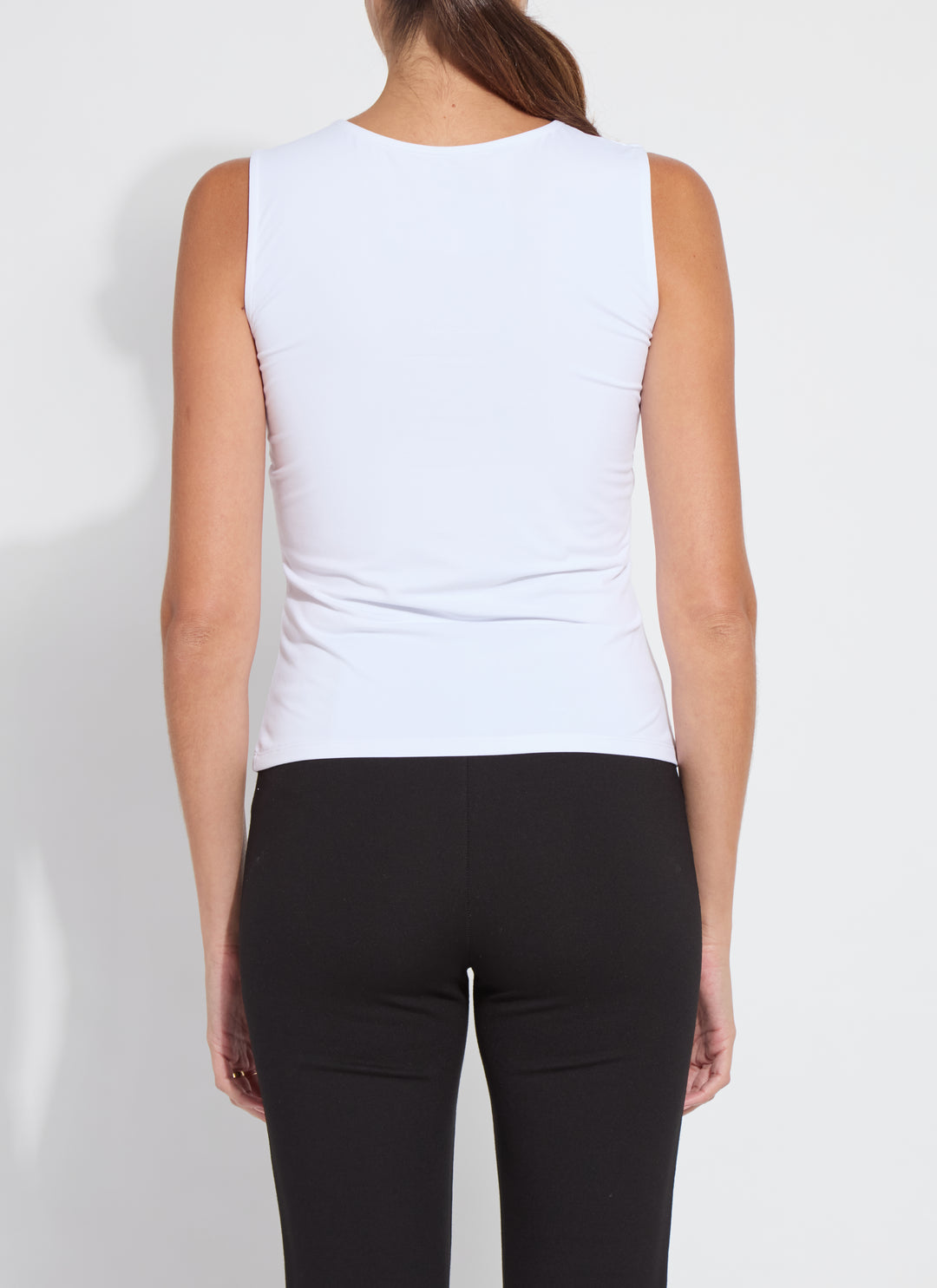 Essential V-Neck Shell White