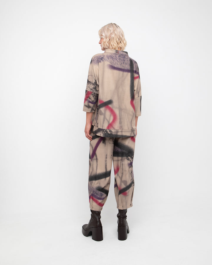 Mock Neck Print Top in Asphalt