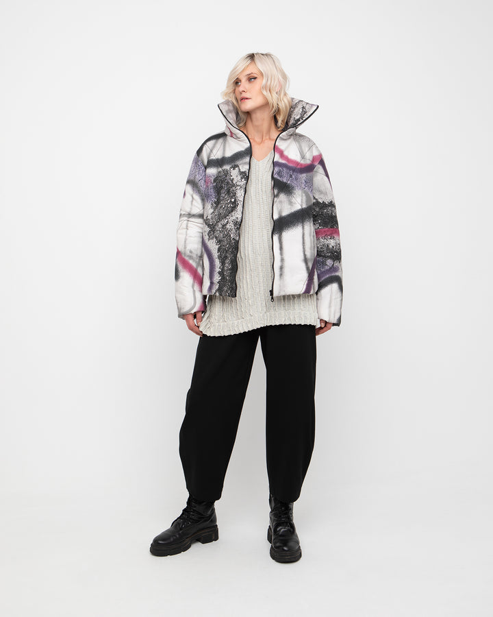 Print Quilted Jacket in Asphalt