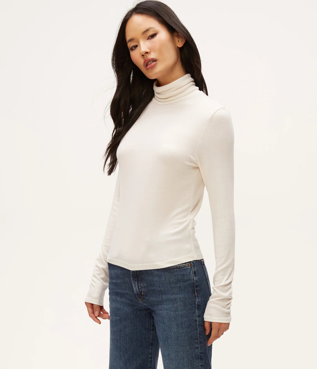 Tara Crop Turtleneck Chalk