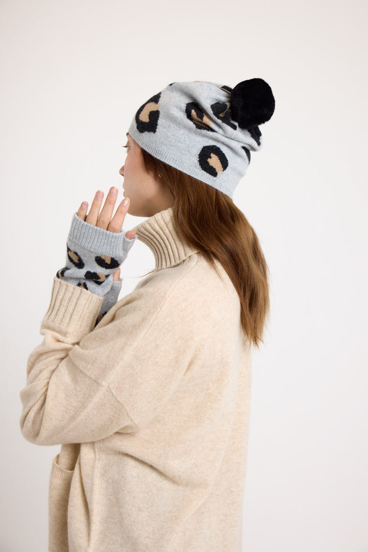 Animal Wrist Warmers in Grey