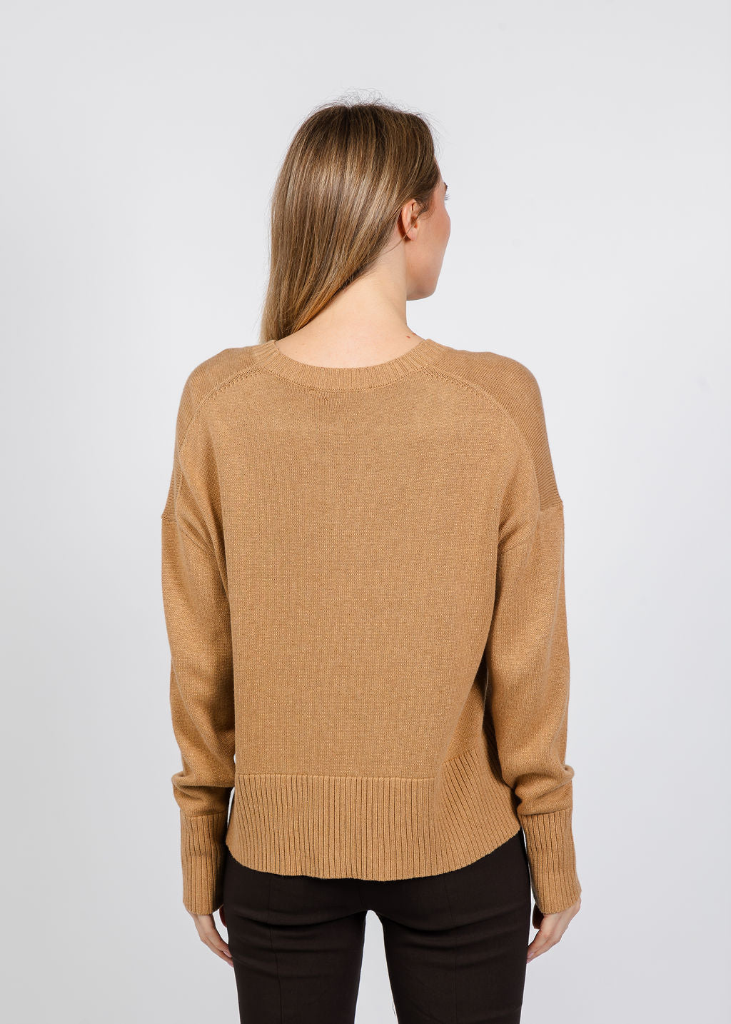 Hem Pocket Sweater Camel