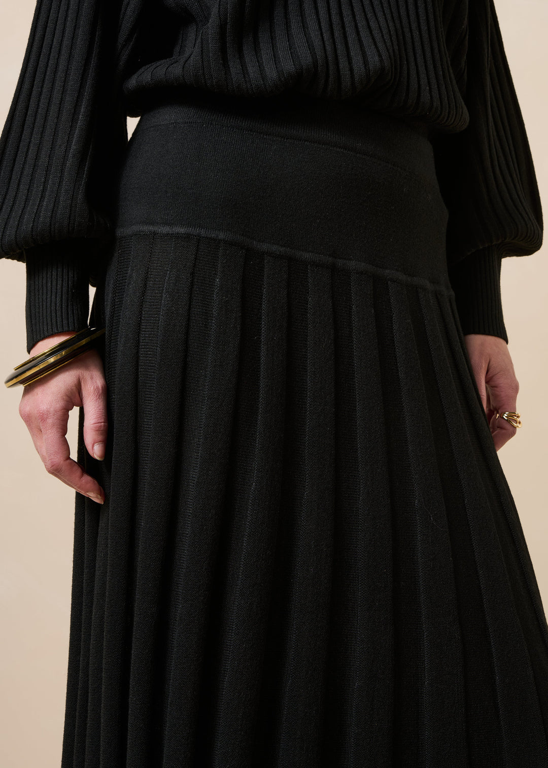 Gemila Pleated Knit Skirt Black