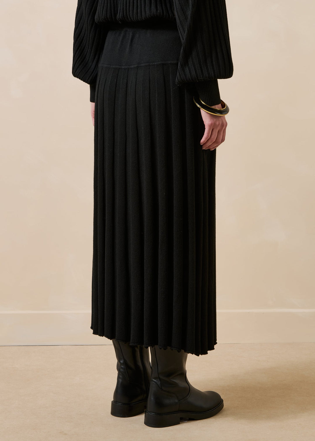 Gemila Pleated Knit Skirt Black