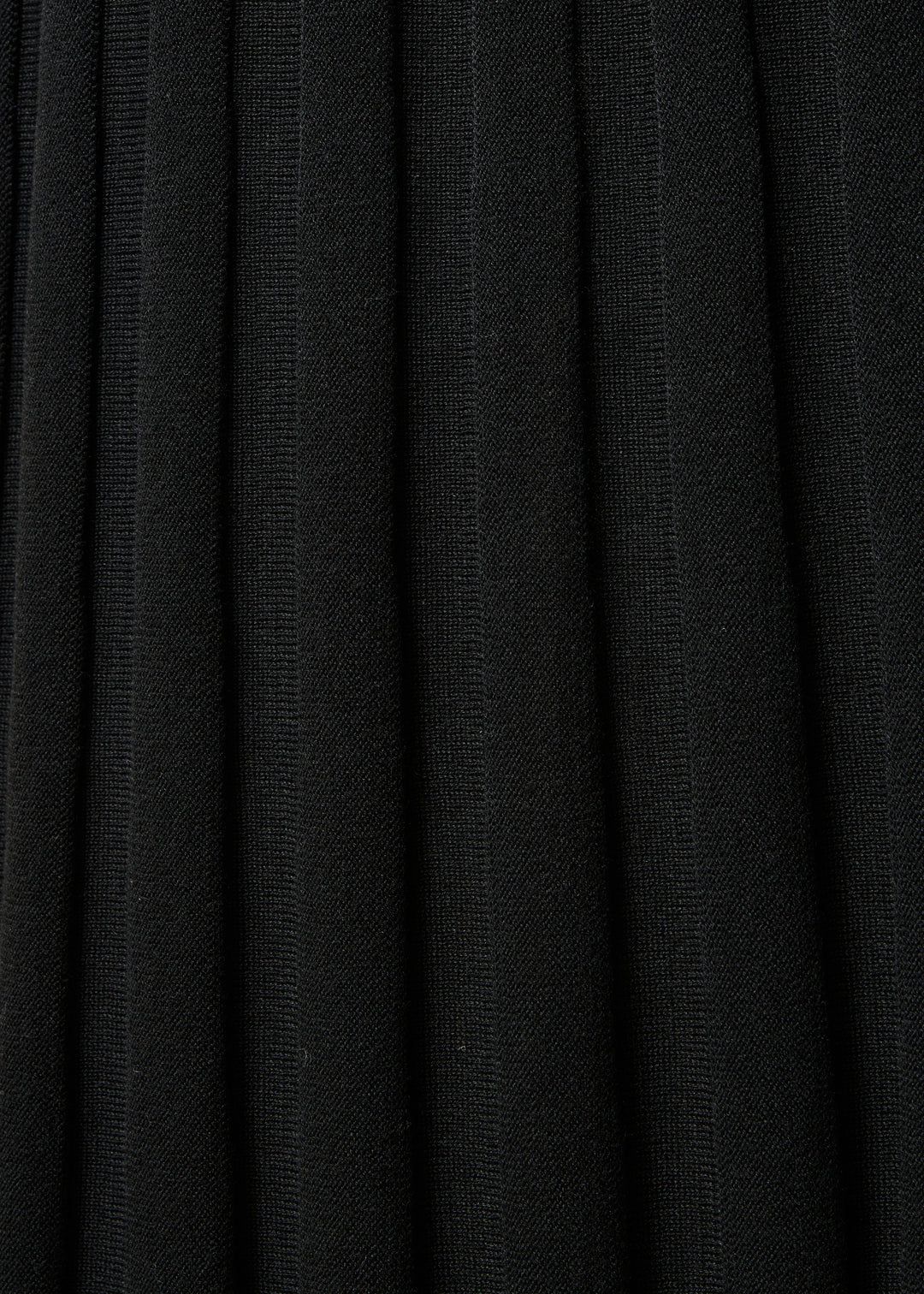 Gemila Pleated Knit Skirt Black