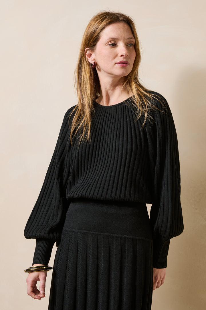 Gela Pleated Sweater Black