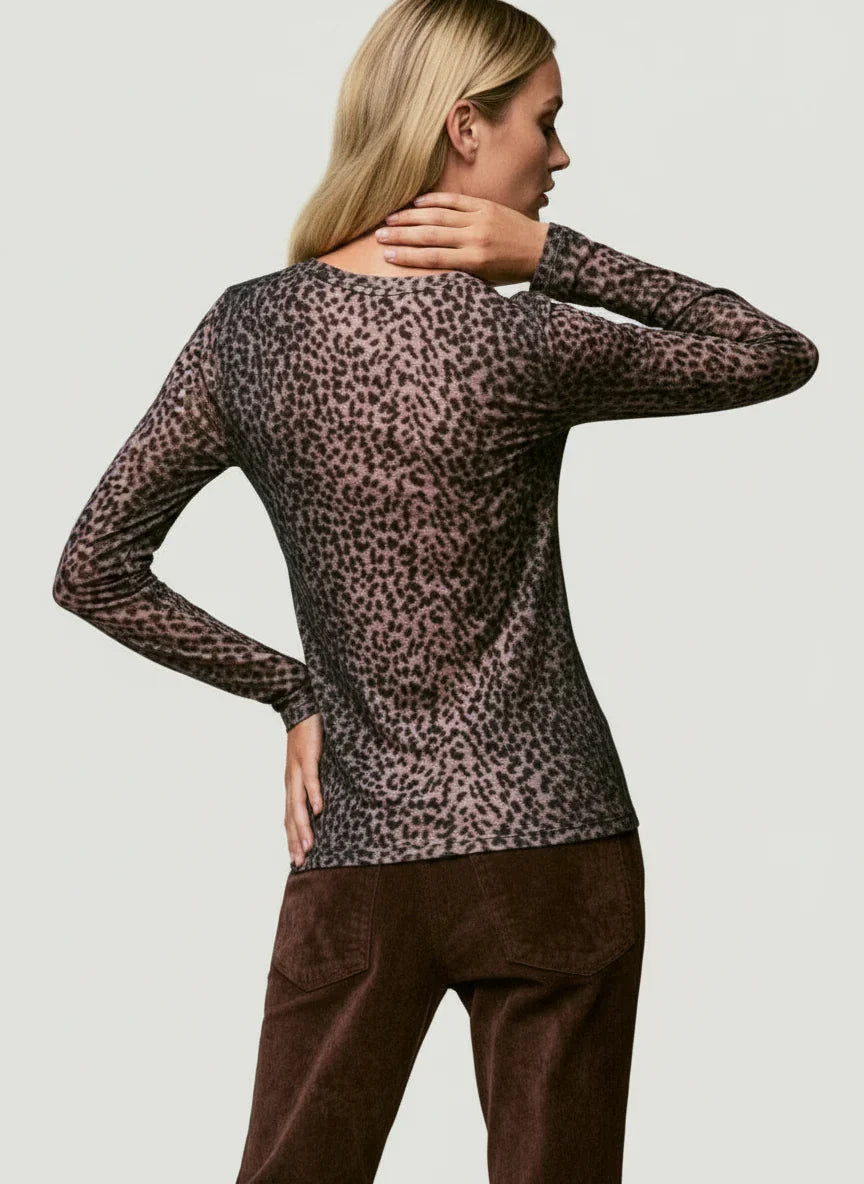 Cotton Cashmere Long Sleeve Leopard Novelty Crewneck T-Shirt - CREWNECK L/S - Majestic Filatures North America