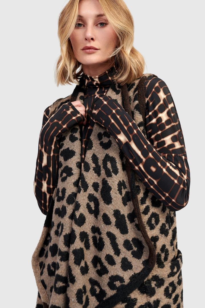 Neula Mockneck Top, Matrix