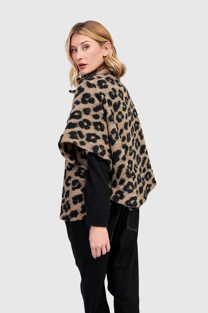 Panthera Cozy Cropped Jacket, Leopard