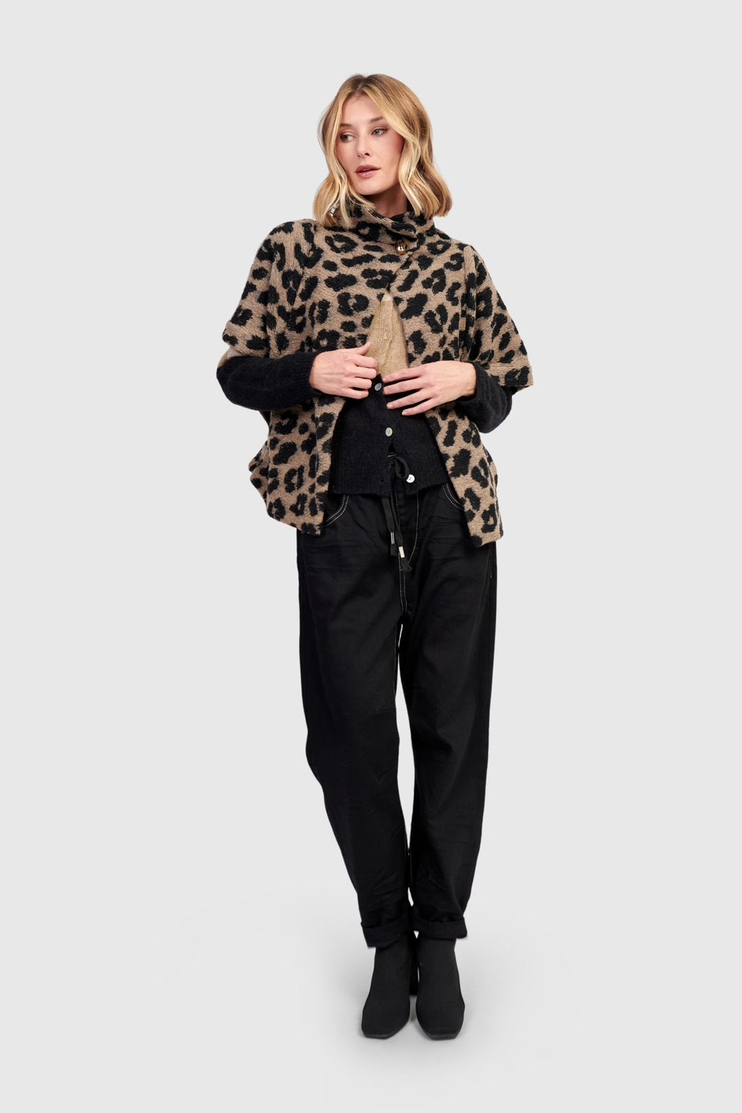 Panthera Cozy Cropped Jacket, Leopard