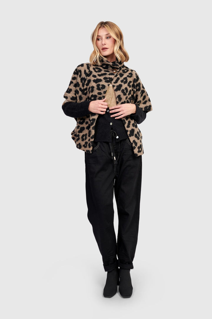 Panthera Cozy Cropped Jacket, Leopard