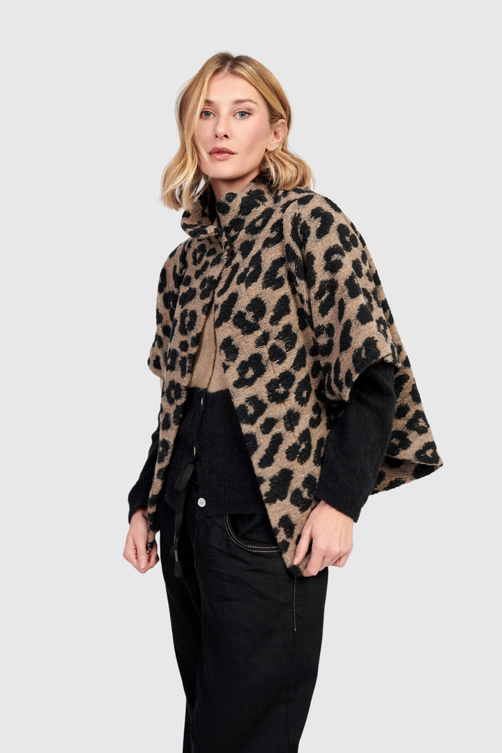 Panthera Cozy Cropped Jacket, Leopard