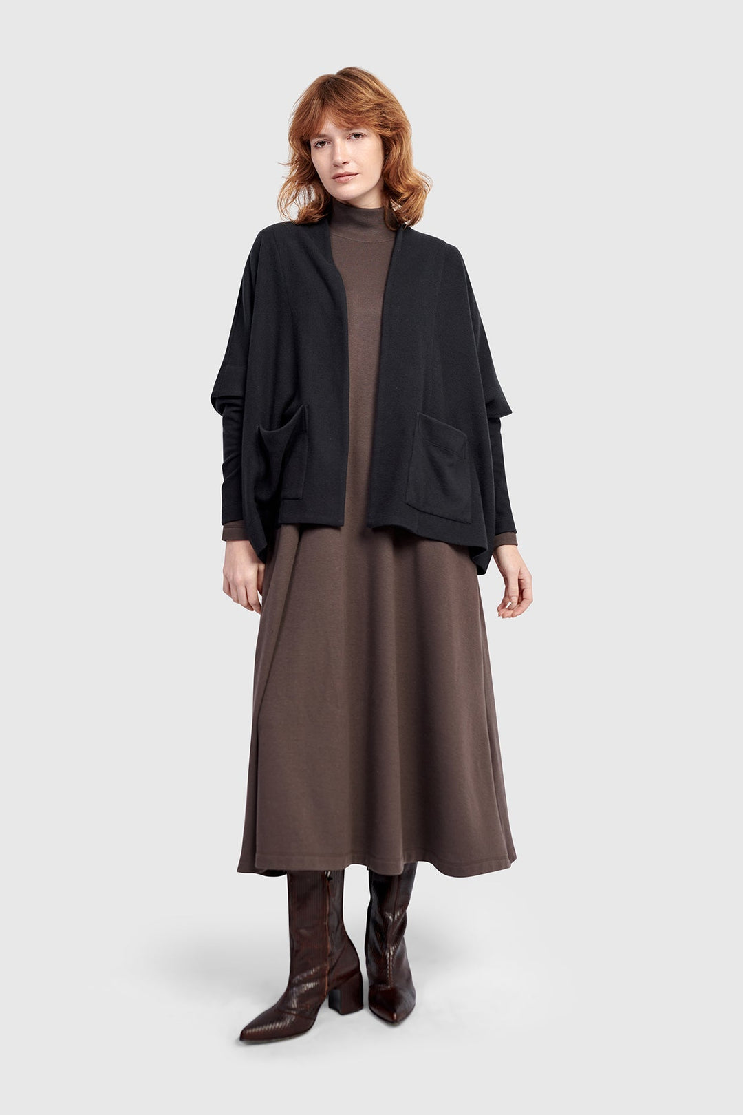 Urban Cloud Nestle Cardigan, Black