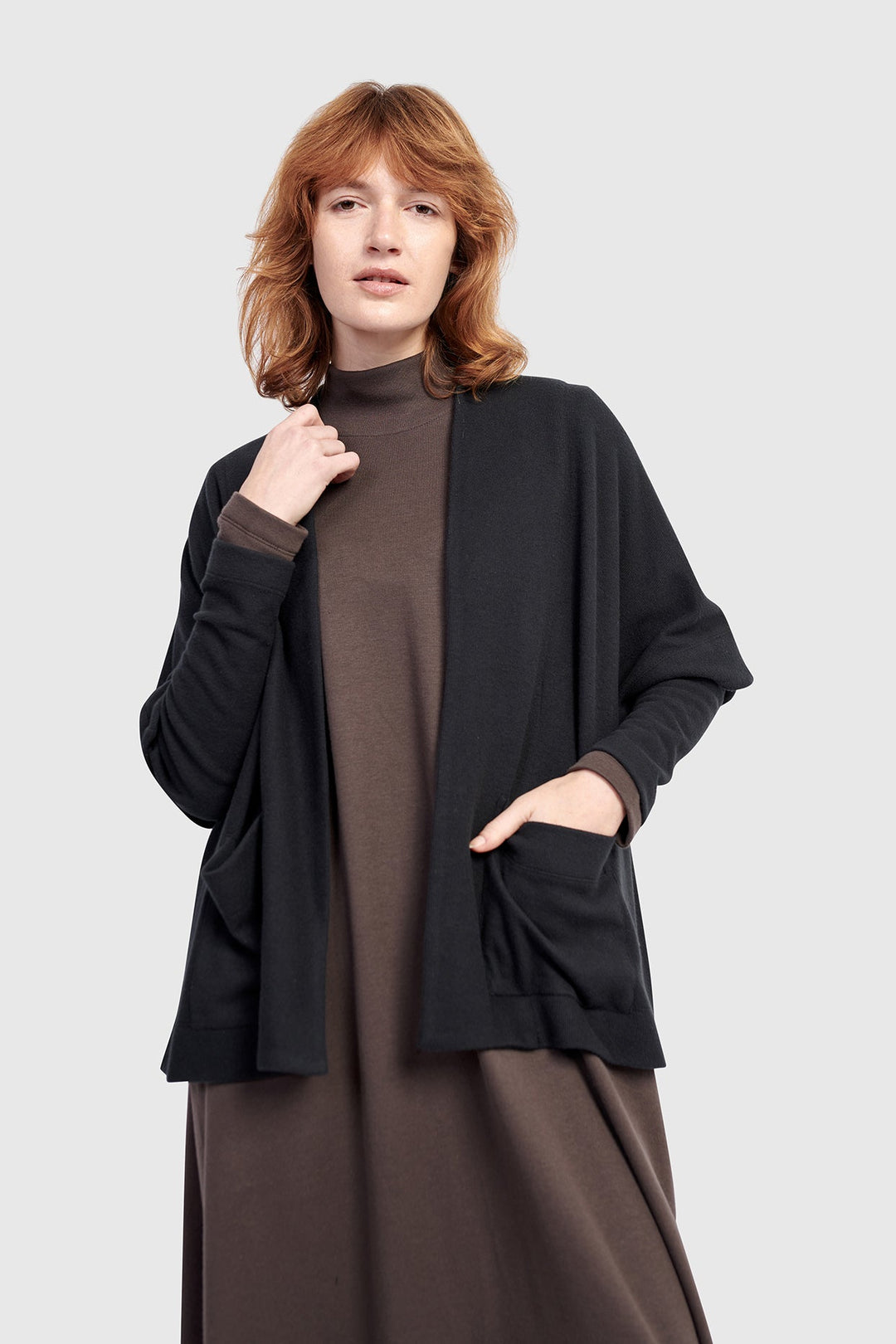 Urban Cloud Nestle Cardigan, Black