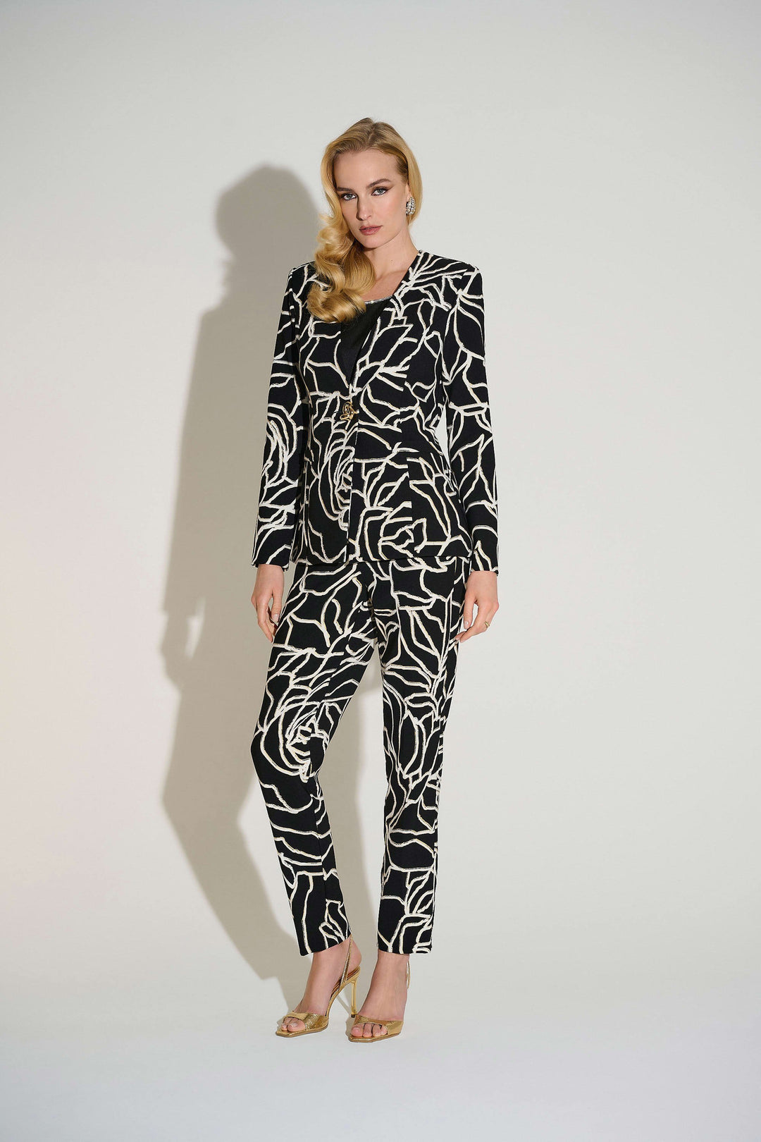 Lux Twill Foiled Floral Blazer