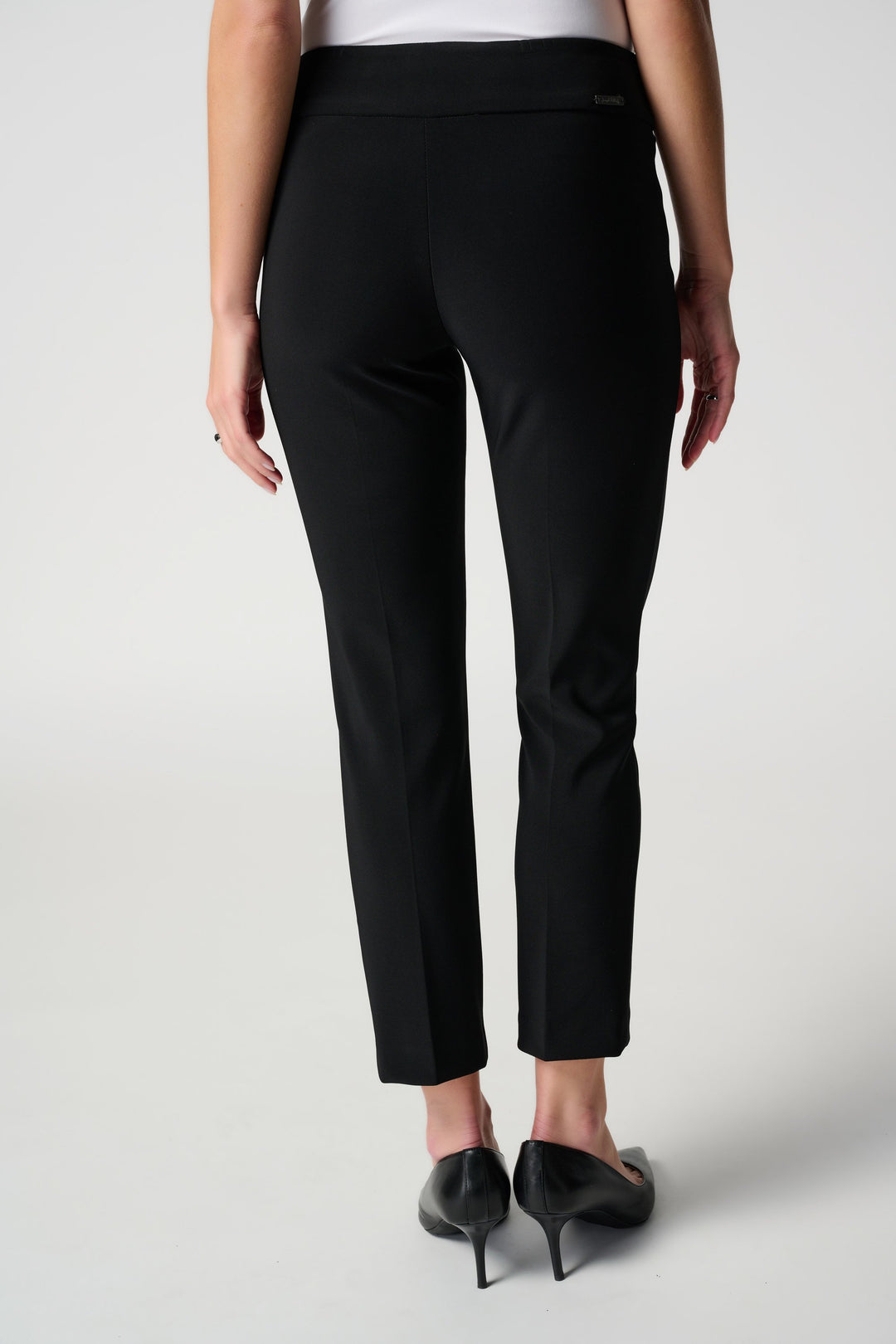 Classic Cropped Pant
