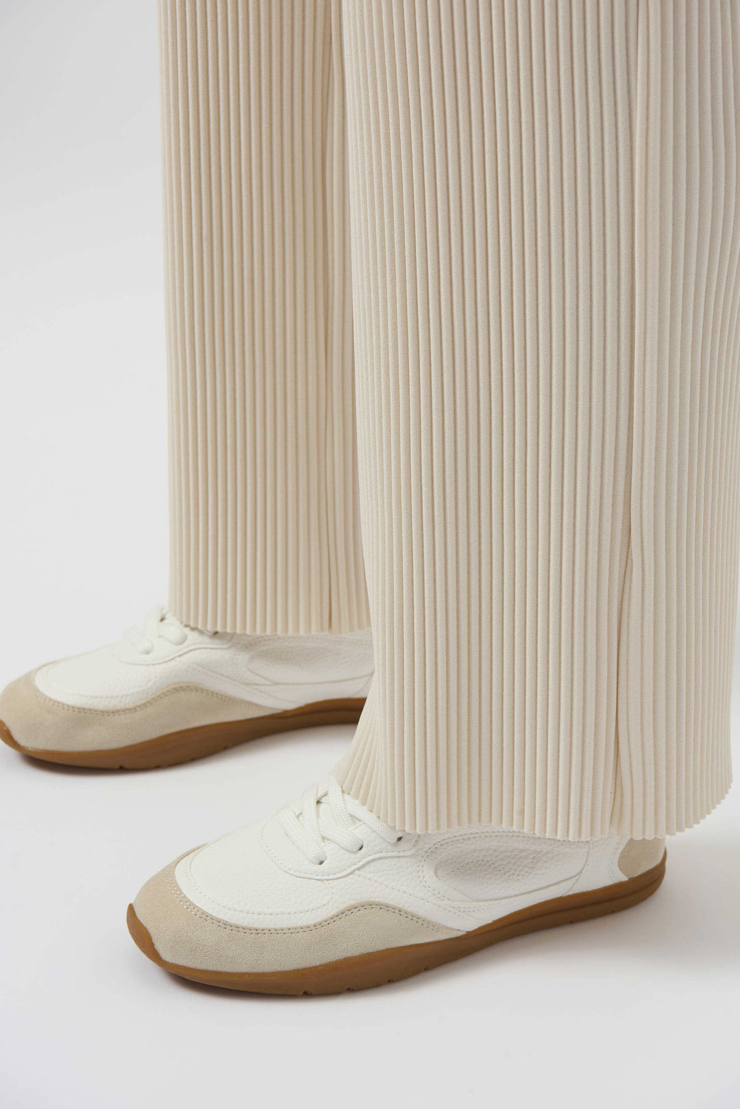 Pleated Scuba Crepe Wide-Leg Pants Birch