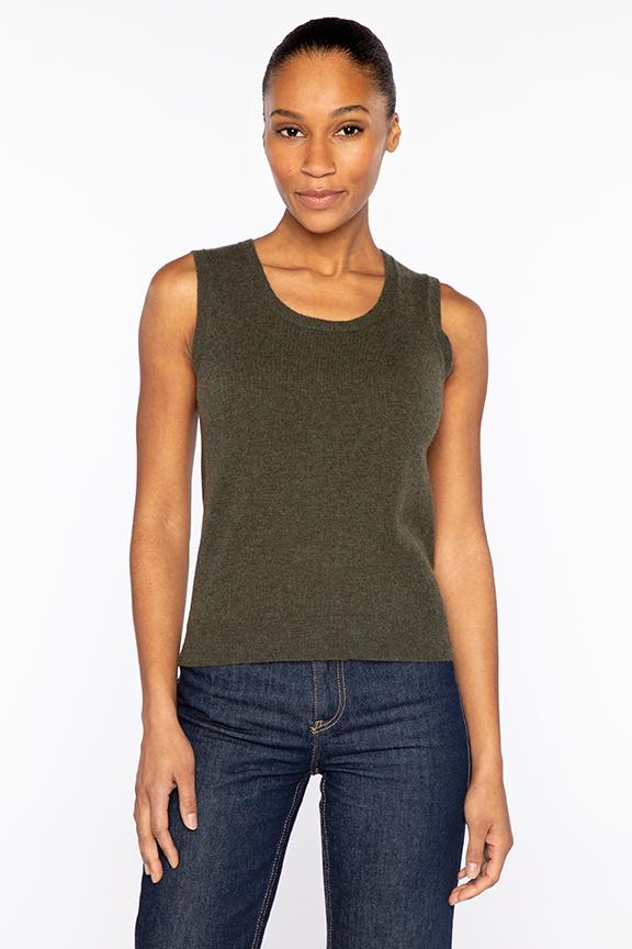 SCOOPNECK TANK