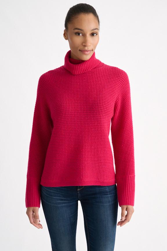 COZY TEXTURED T-NECK