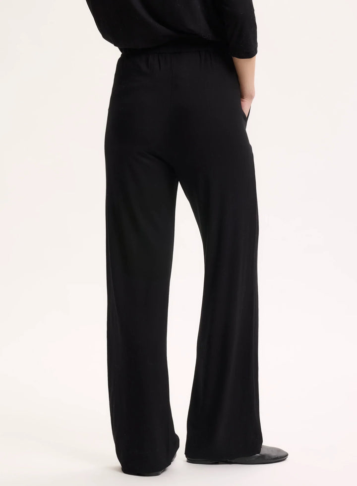Soft Touch Soft Leg Pant
