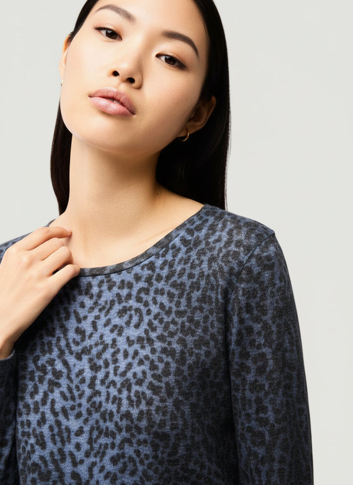 Cotton Cashmere Long Sleeve Leopard Novelty Crewneck T-Shirt - CREWNECK L/S - Majestic Filatures North America