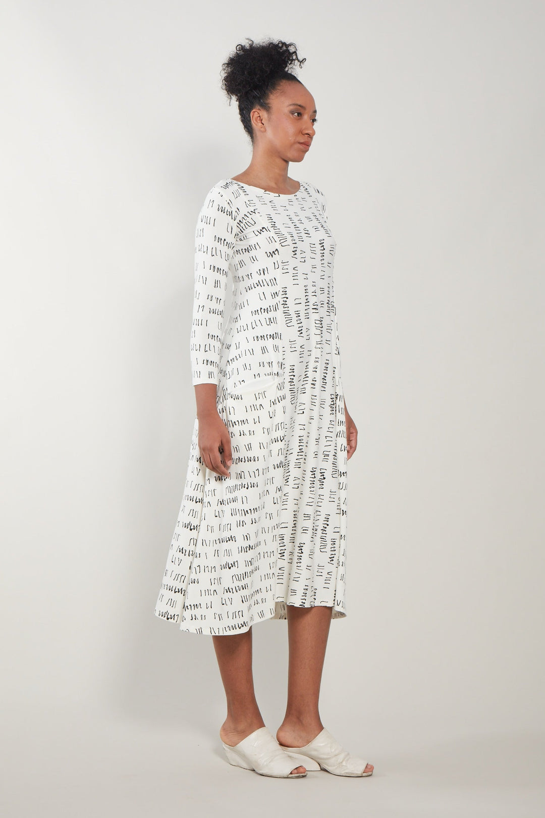 Carole Dress White Script