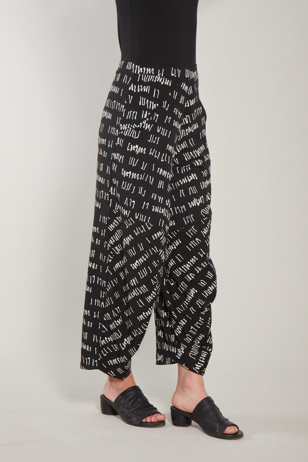 Roxanne Pant Black Script