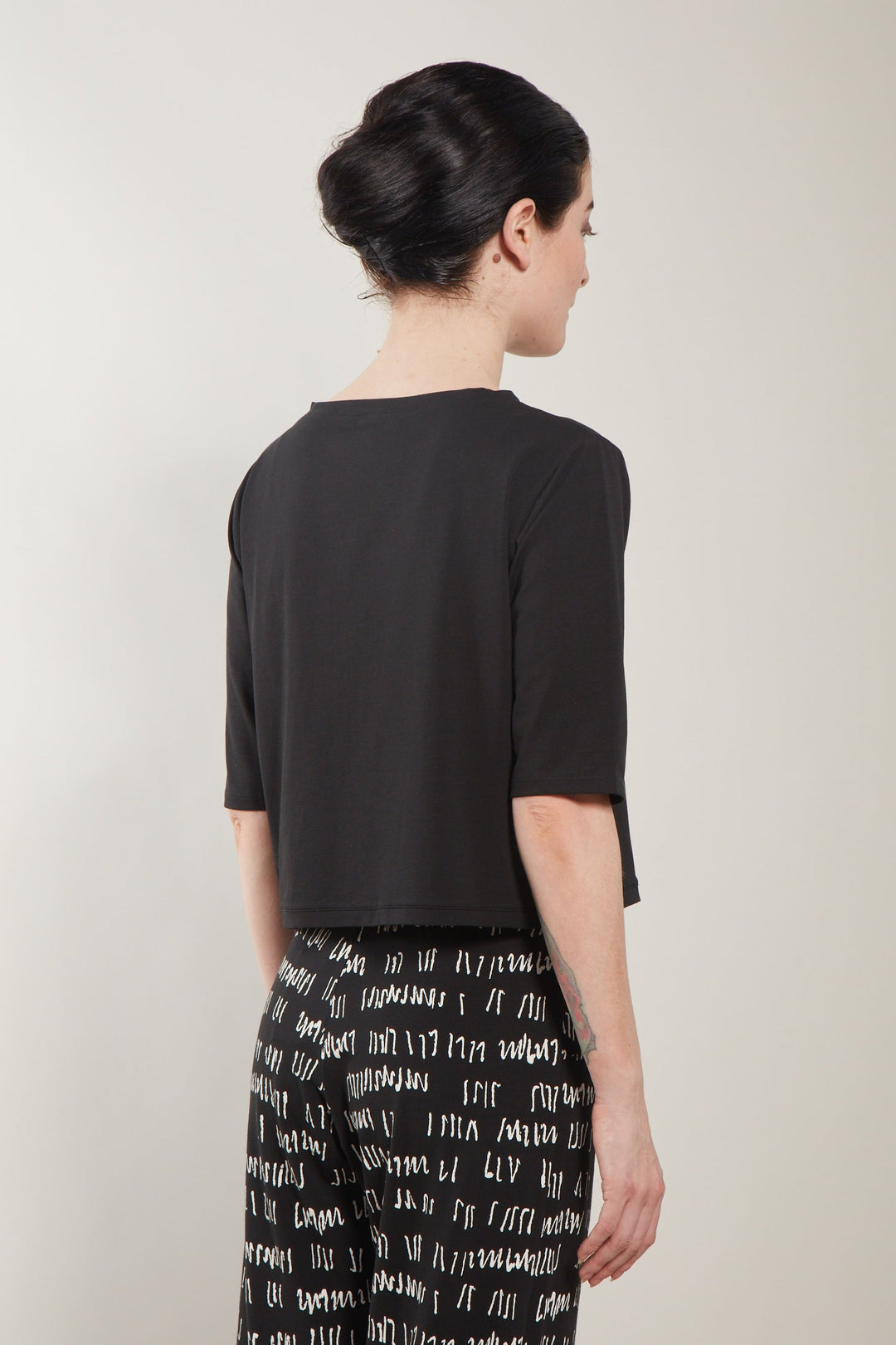 Sumi Solid Cardigan Black