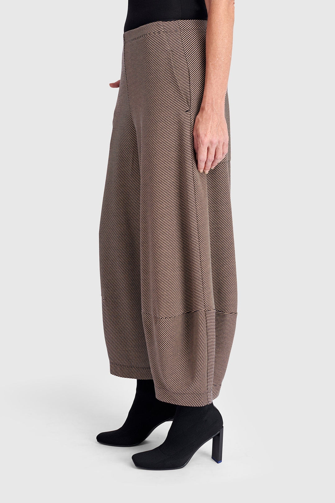 Uptown Lantern Pants, Chocolate