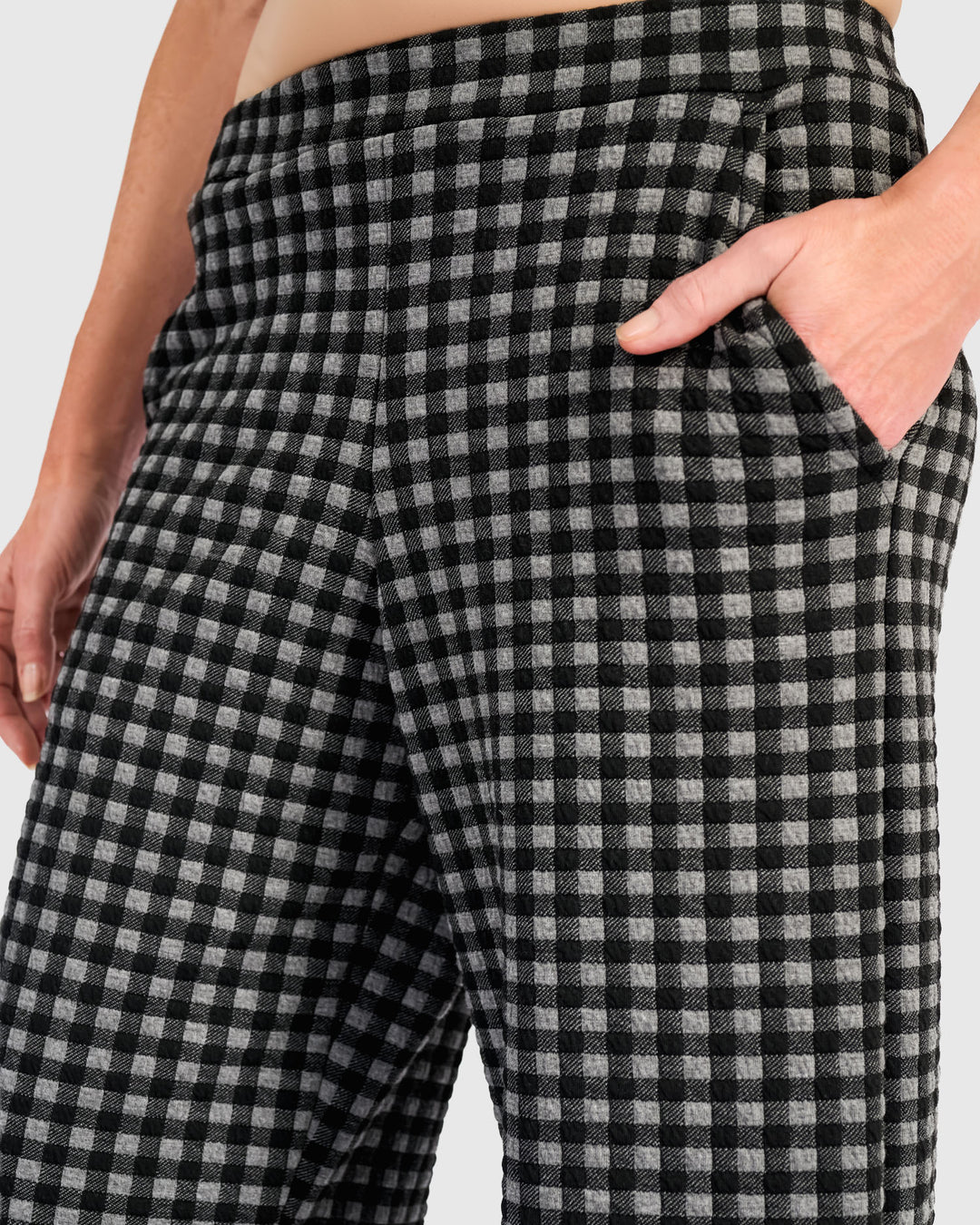 Barrel Leg Pants Check