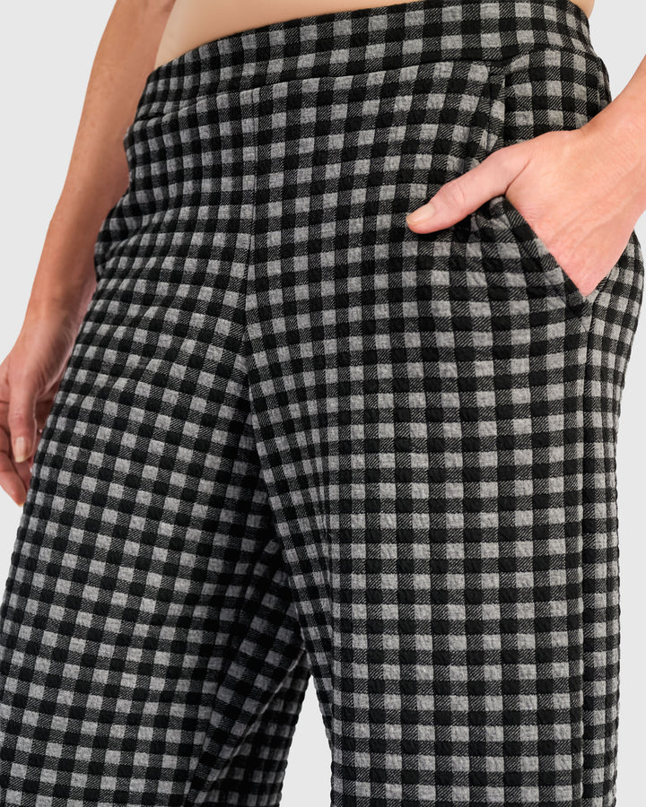 Barrel Leg Pants Check