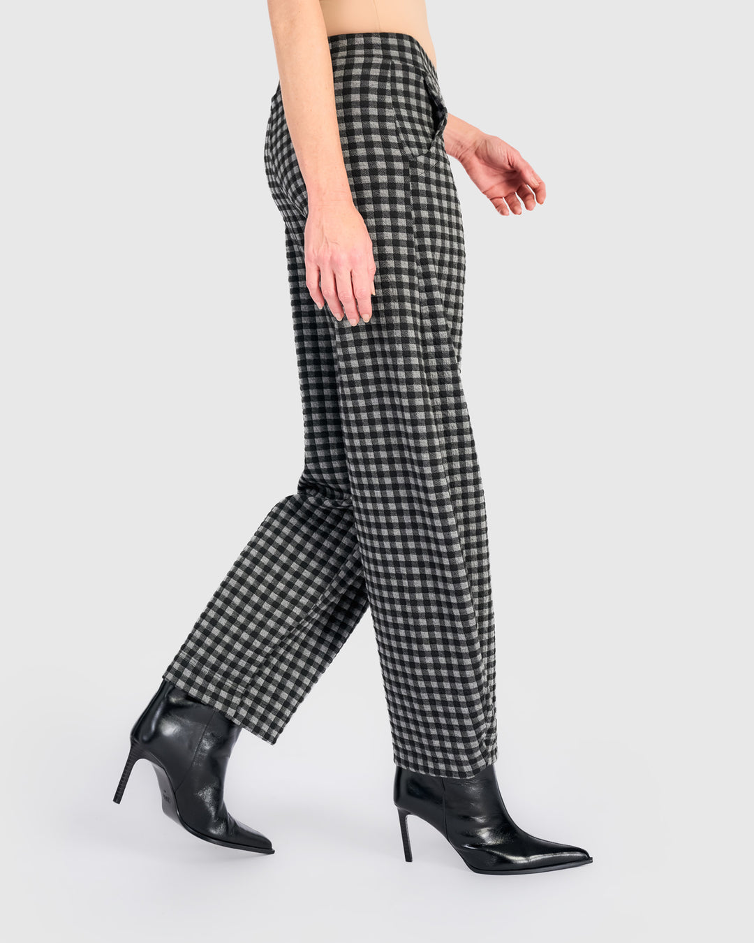 Barrel Leg Pants Check
