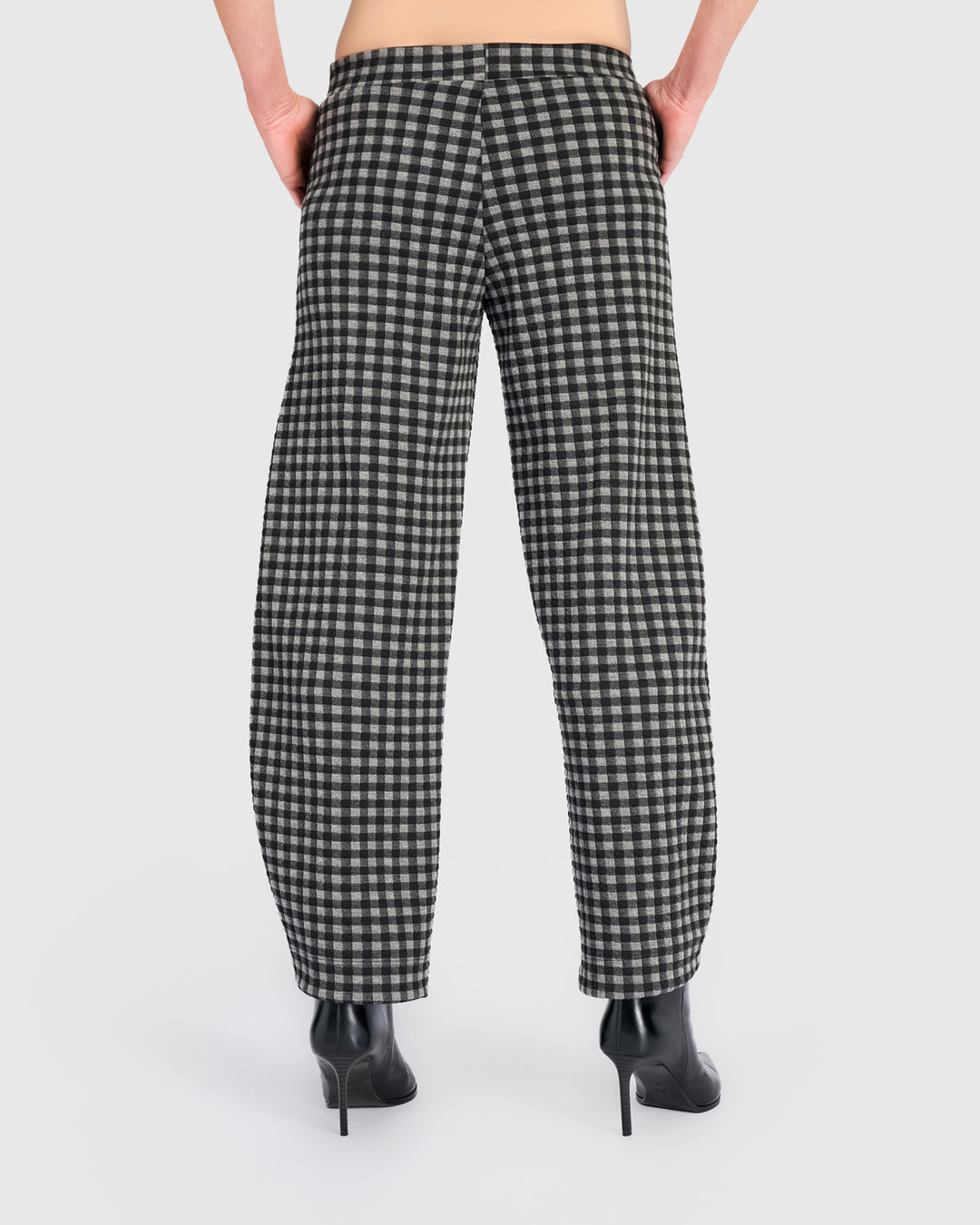 Barrel Leg Pants Check