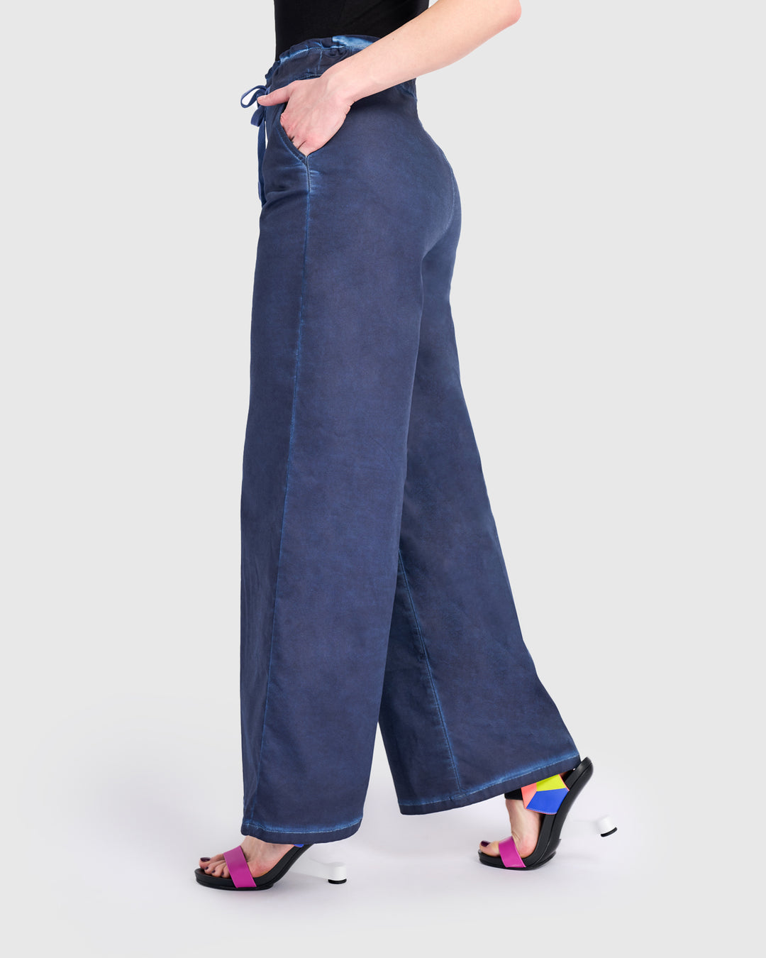 Washed Wide Leg Stretch Jeans Navy