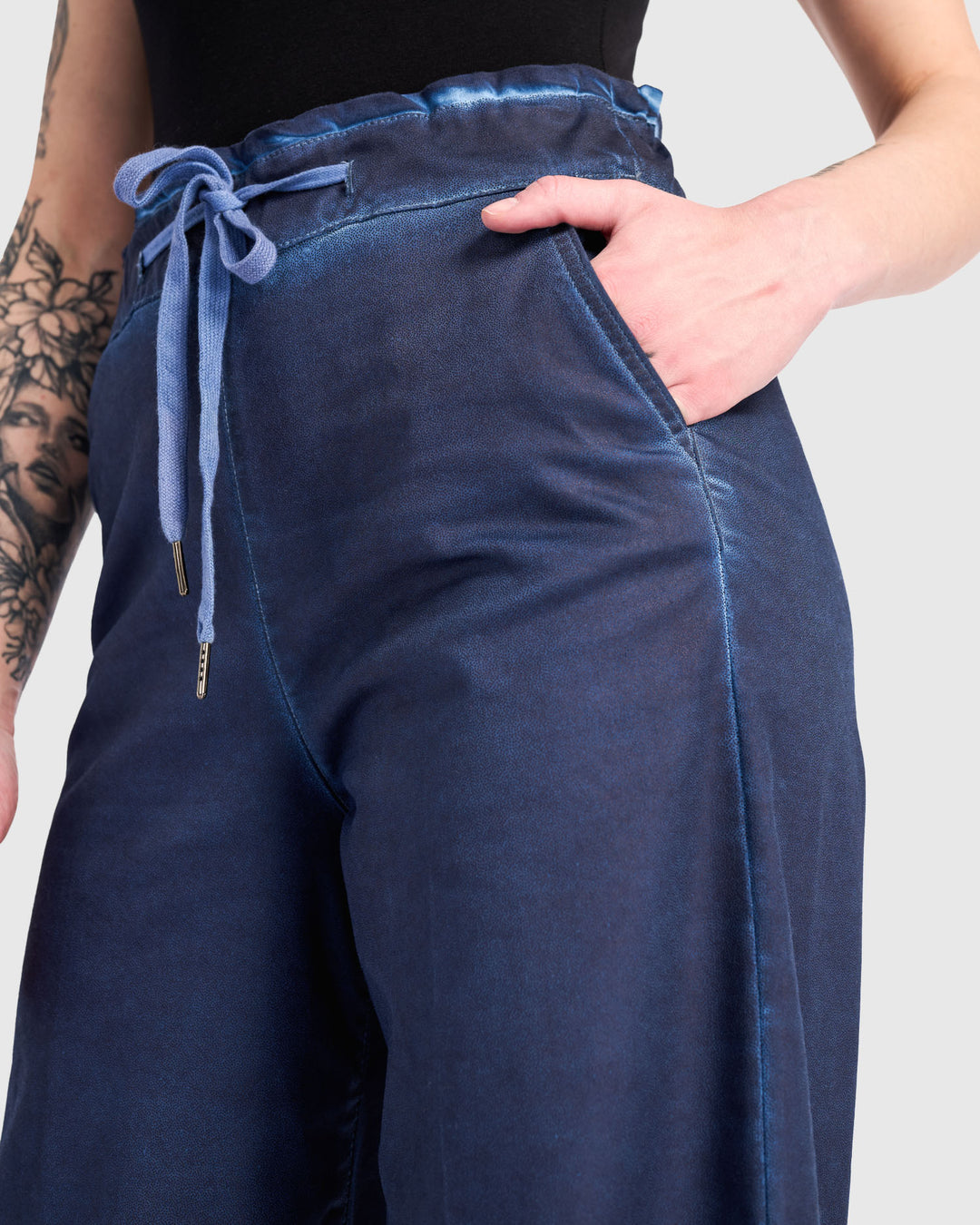 Washed Wide Leg Stretch Jeans Navy