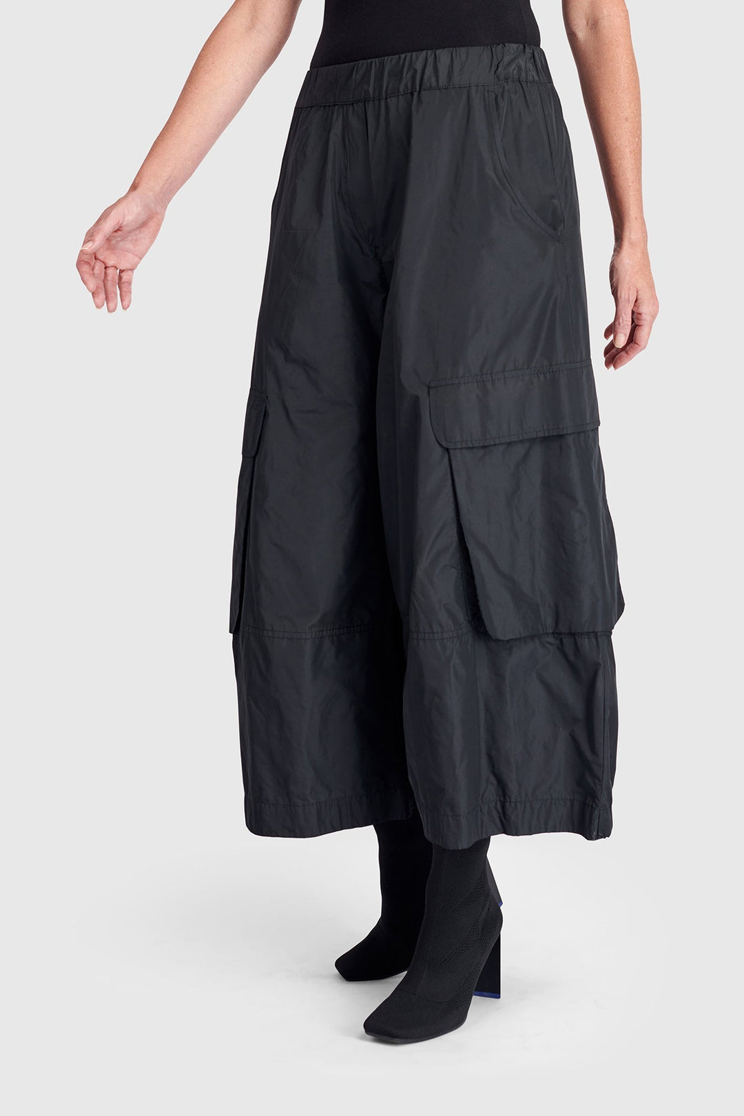Urban Wide Cargo Pants, Black