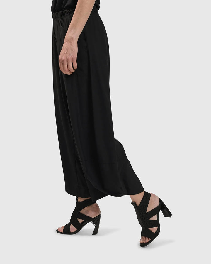 Essential Tekbika Pocket Punto Pants, Black