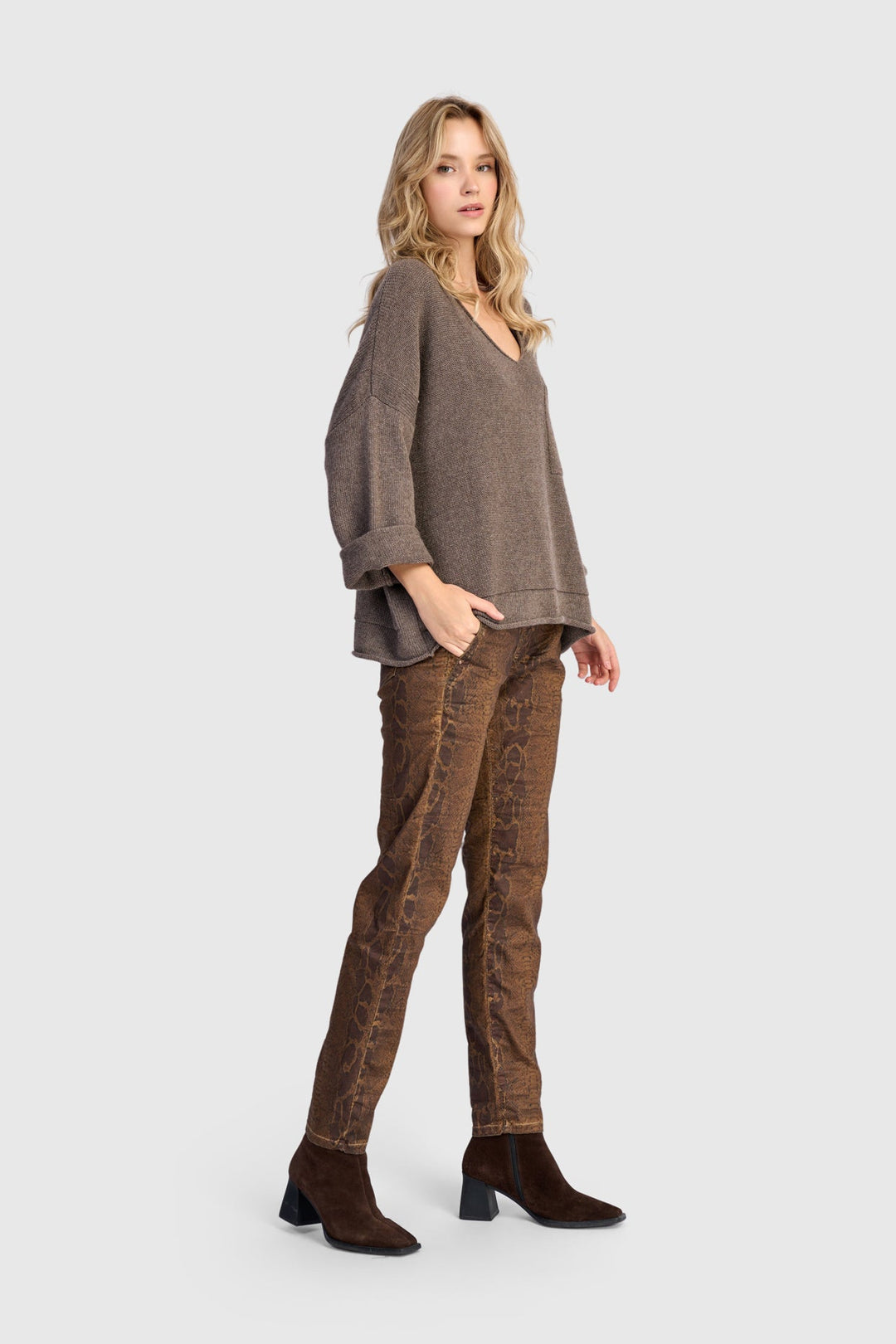 Basic Pullover Sweater, Brown