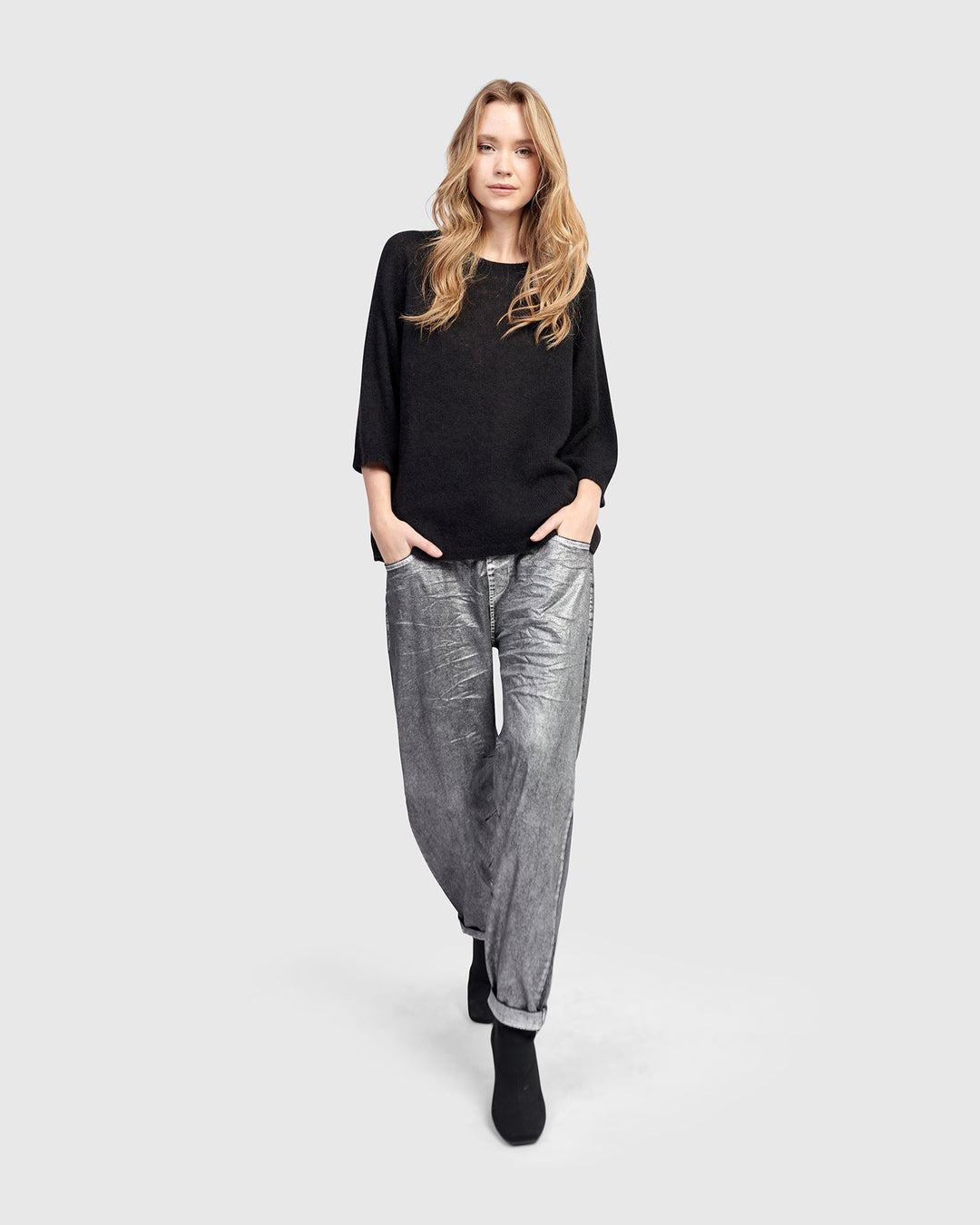 Metallic Boyfriend Jogger Jeans, Silver