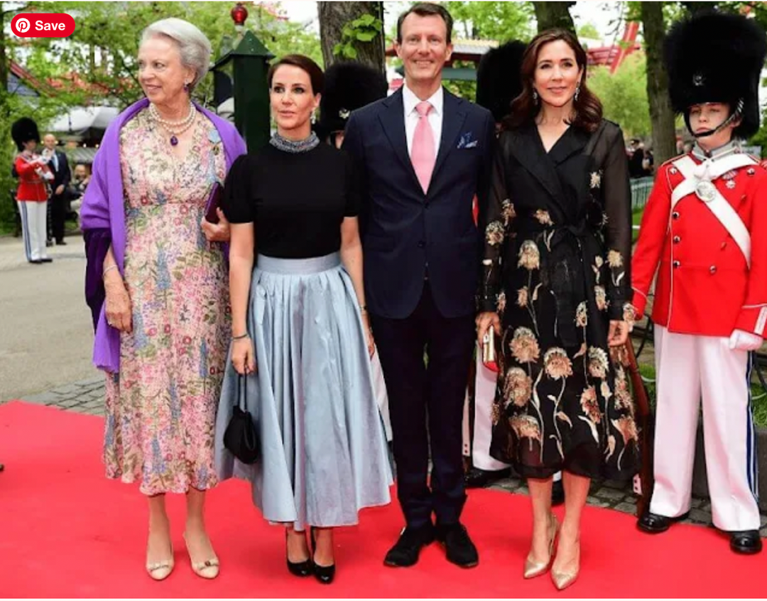 TEA LENGTH PLEATED SOFT TAFFETA MIDI SKIRT LIGHT BLUE