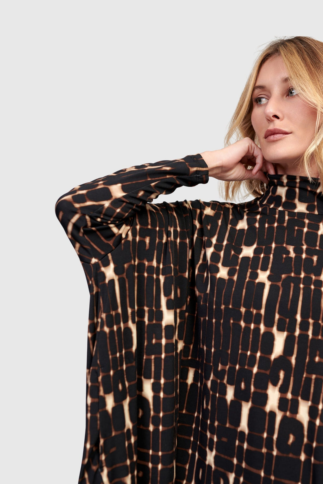 Orbit Swing Turtleneck, Matrix