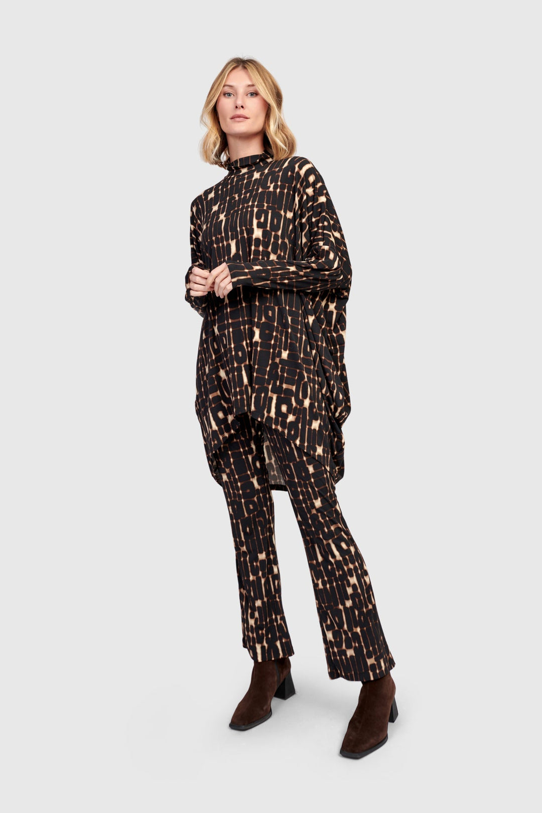 Orbit Swing Turtleneck, Matrix