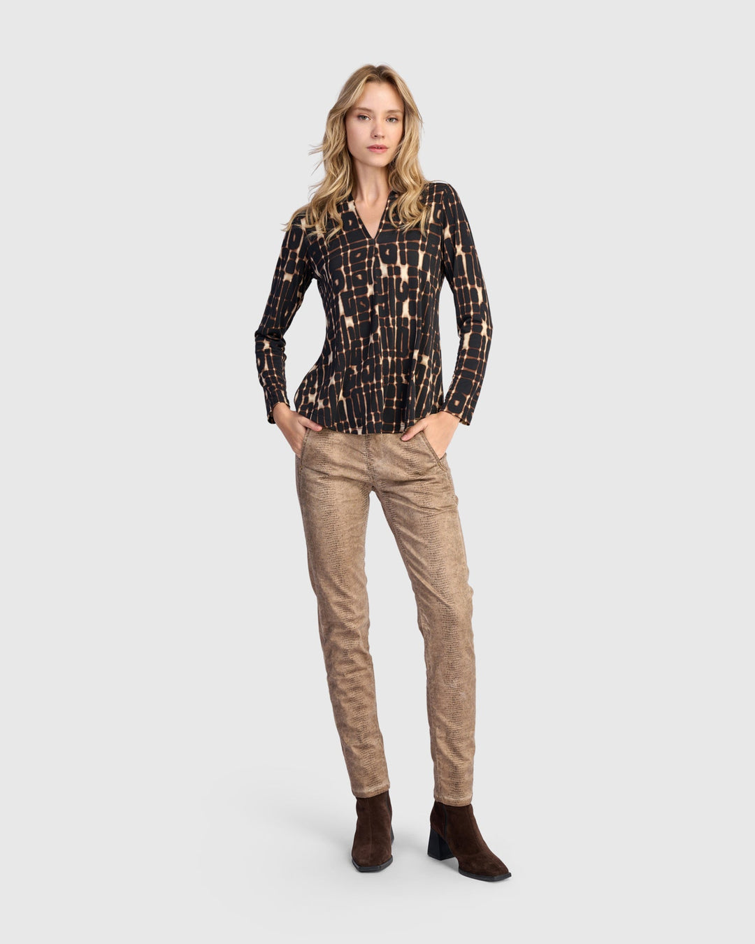 Sygnal V-neck Top - Matrix